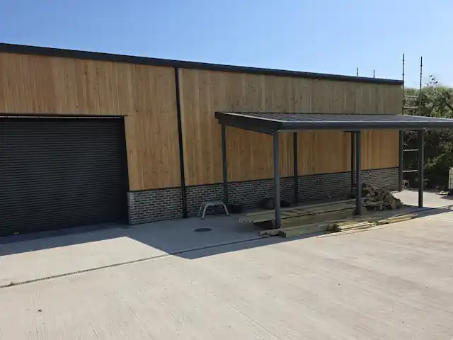 Shadow Gap 30 Shadow Gap Cladding